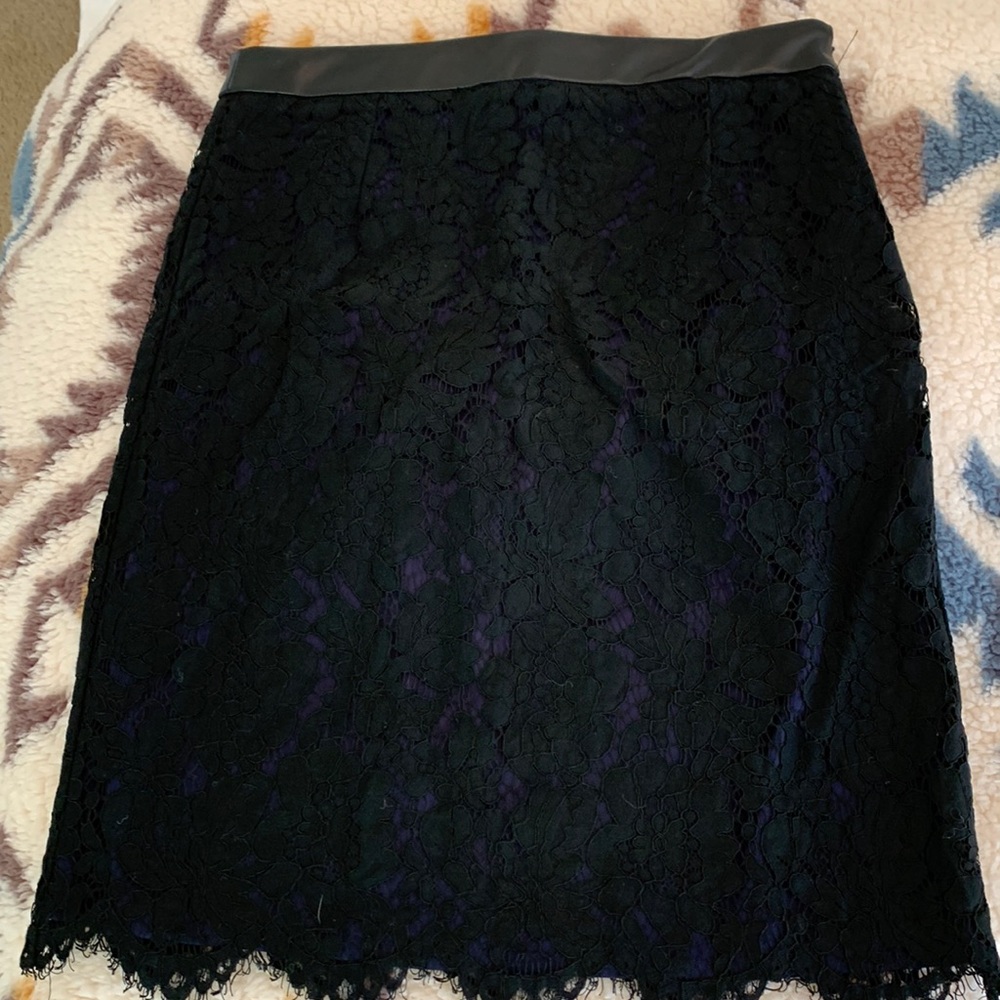 Black Lace skirt. Size M. Non smoking